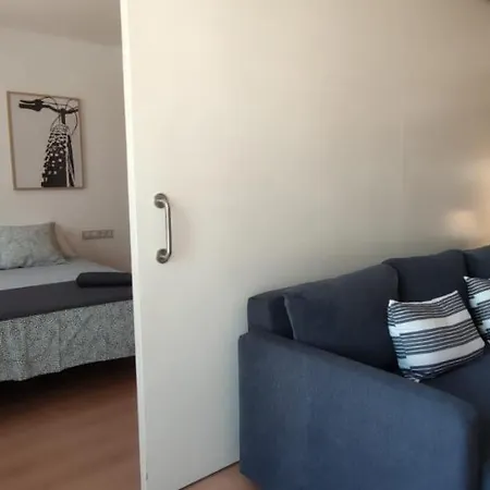 Illa, 4 * Girona
