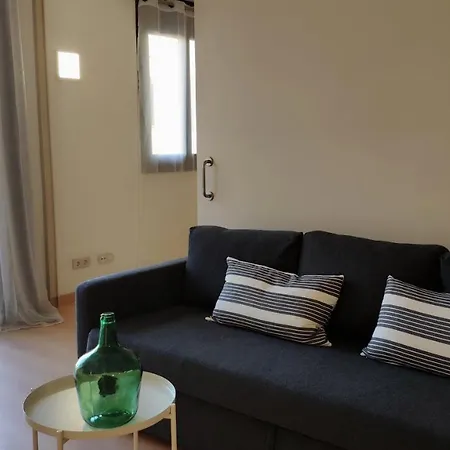 Illa, 4 Apartment Gerona
